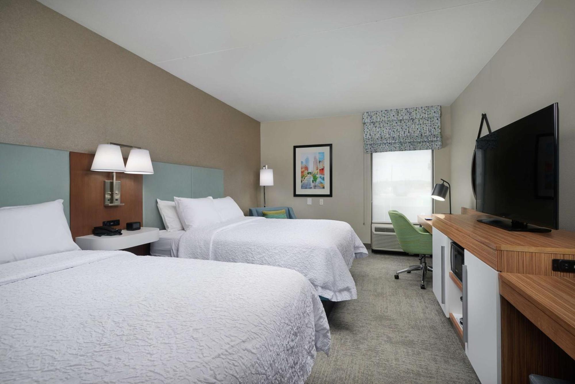 Hampton Inn Louisville/I-65/Brooks Road Exterior photo